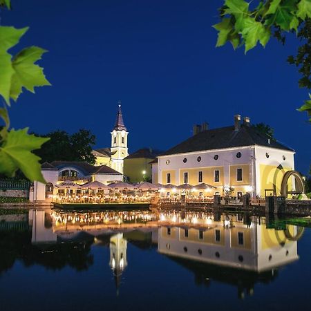 Hotel Gabriella Тапольца Экстерьер фото