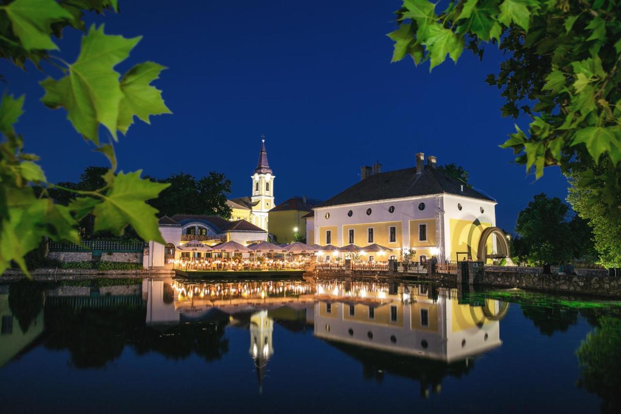 Hotel Gabriella Тапольца Экстерьер фото